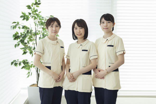 日本橋室町三井タワーミッドタウンクリニック（複数部門募集 / 常勤）の看護師求人メイン写真3