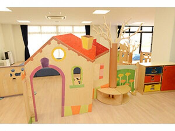 認定こども園OURS（常勤）の保育士求人メイン写真2