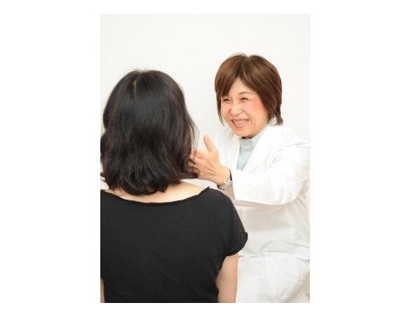 松田知子皮膚科医院（パート）の准看護師求人メイン写真3