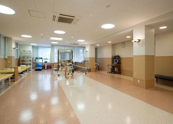 府中病院（パート）の介護職求人メイン写真3
