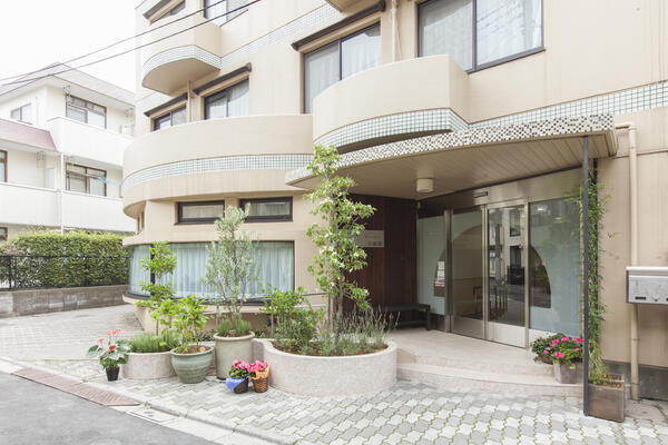 介護付有料老人ホーム ドーミー北綾瀬（パート）の介護職求人の写真