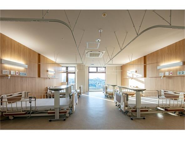 東京脊椎・関節クリニック羽田（手術室 / 常勤）の看護師求人メイン写真3