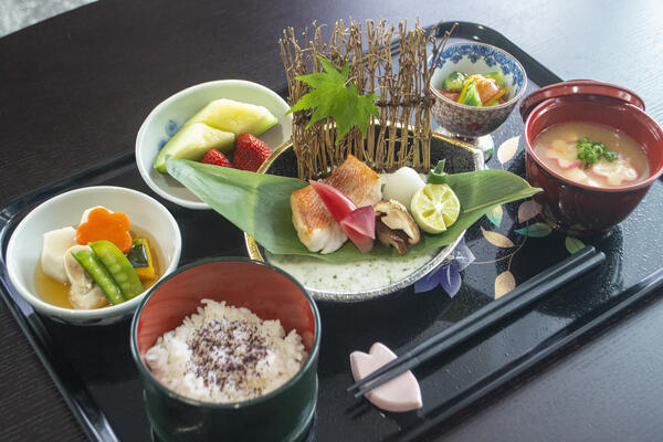 ホスピタルメント代々木上原（料理人/常勤）の調理師/調理員求人メイン写真3