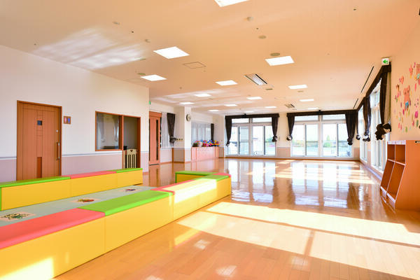 札幌乳児院（契約職員/常勤）の保育士求人メイン写真2