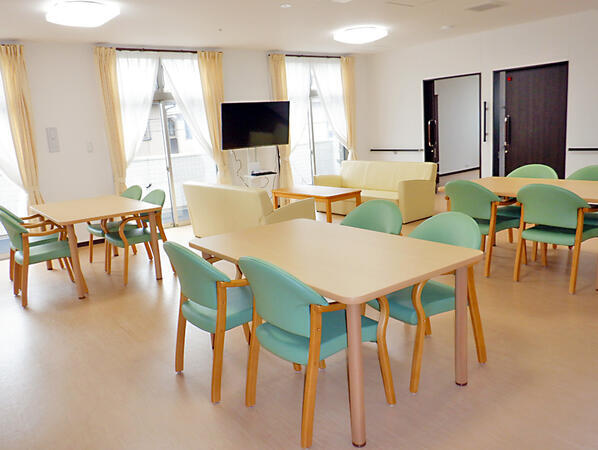 愛の家グループホーム 上尾浅間台（契約社員）の介護職求人メイン写真3