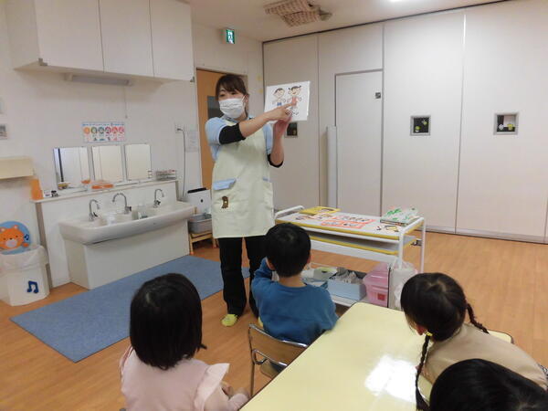 ニチイキッズさわやか港南保育園（正社員）の保育士求人メイン写真2