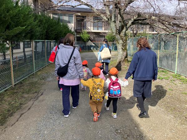 生駒病院　院内保育所（常勤）の保育士求人メイン写真5