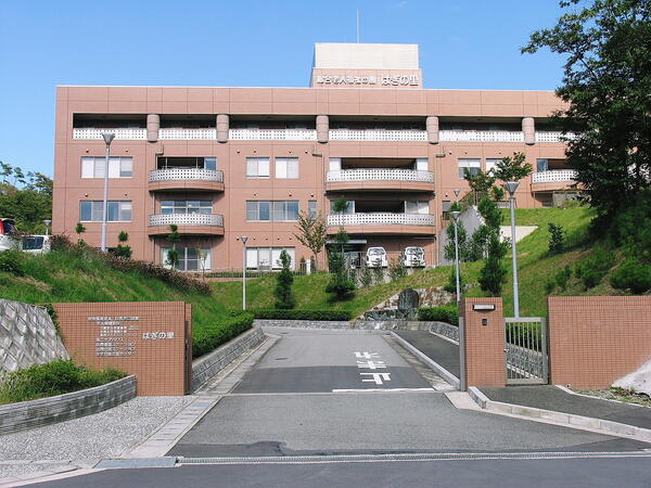 老人保健施設はぎの里2号館（通所リハ/正社員）の介護福祉士求人の写真