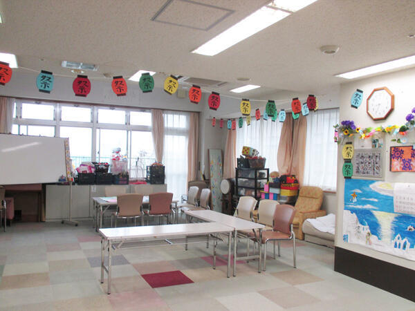 老人保健施設ビバ・フローラ（常勤）の准看護師求人メイン写真4