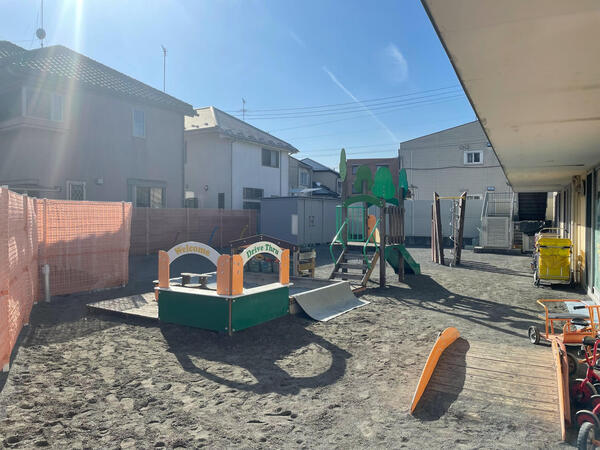 上鶴間ちとせ保育園（パート）の保育士求人の写真