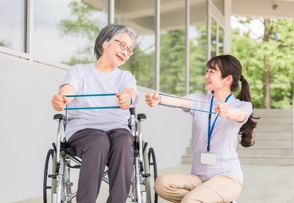 あけぼのデイサービスまごころ館 桜新町(パート)の柔道整復師求人の写真