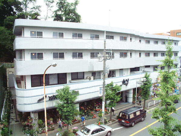 ベストライフ宮前平(正社員) の准看護師求人の写真