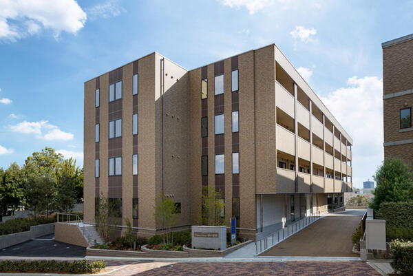 介護付有料老人ホーム チャームスイート神戸北野（週休3日も選択OK/正社員）の介護福祉士求人の写真