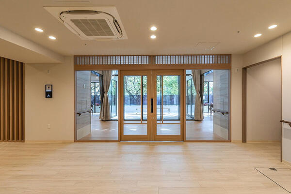 介護付有料老人ホーム チャームプレミア御影（週休3日も選択OK/正社員）の介護福祉士求人メイン写真4