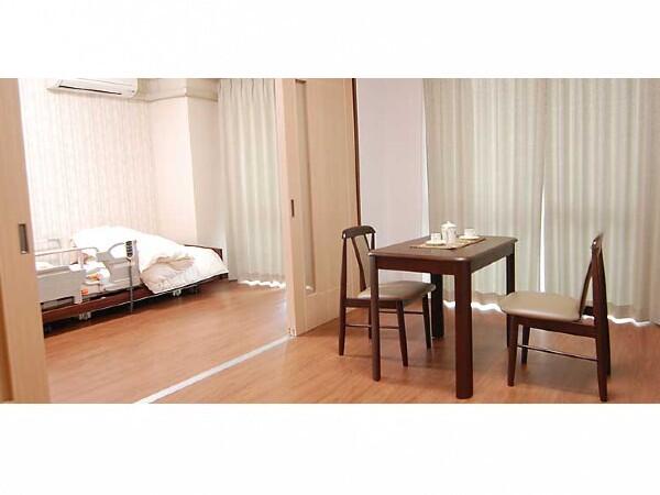 サービス付き高齢者向け住宅 楽人（常勤）の看護師求人メイン写真2