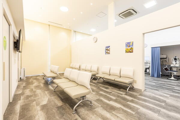 アリオ眼科メディカルクリニック（常勤）の医療事務求人メイン写真4