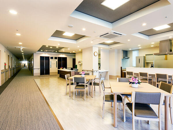 介護付有料老人ホーム チャーム西宮用海町（週休3日も選択OK/正社員）の介護福祉士求人メイン写真3