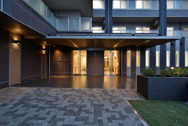 介護付有料老人ホーム チャーム明石大久保駅前（週休3日も選択OK/正社員）の介護福祉士求人メイン写真2