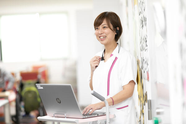 老健ソルヴィラージュ（デイケア/常勤）の介護福祉士求人メイン写真4