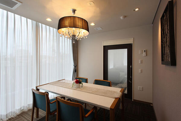 介護付有料老人ホーム チャーム新大阪淡路（週休3日も選択OK/正社員）の介護福祉士求人メイン写真3