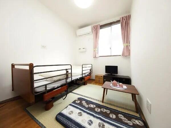 介護付有料老人ホーム れんげハイツ長居公園（夜勤専従パート）の介護福祉士求人メイン写真3