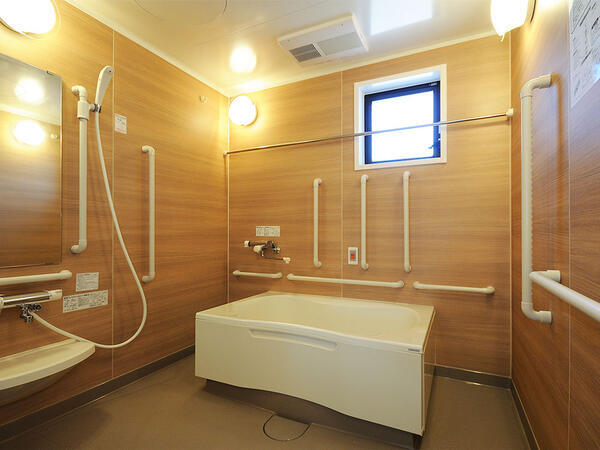 介護付有料老人ホーム チャーム京都山科（常勤）の准看護師求人メイン写真5