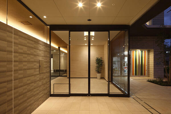 介護付有料老人ホーム チャーム新大阪淡路（週休3日も選択OK/正社員）の介護福祉士求人の写真