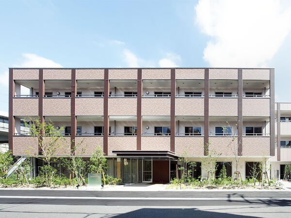 介護付有料老人ホーム チャーム東淀川瑞光（週休3日も選択OK/正社員）の介護職求人の写真