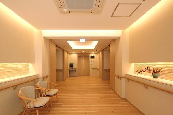 介護付有料老人ホーム チャーム四條畷（常勤）の准看護師求人メイン写真2