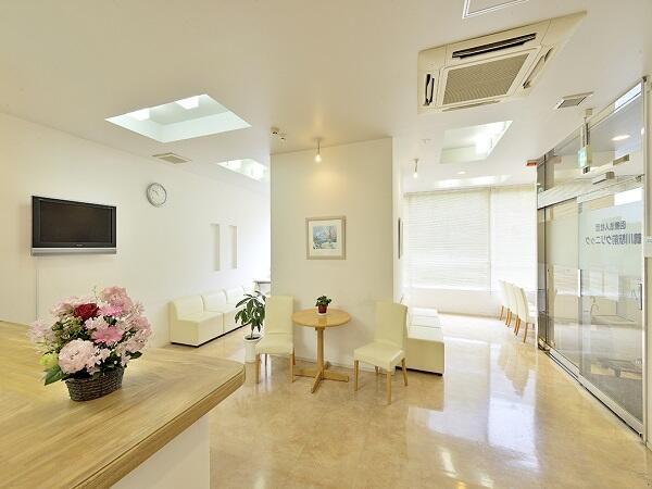 鶴川駅前クリニック（パート）の看護助手求人メイン写真2