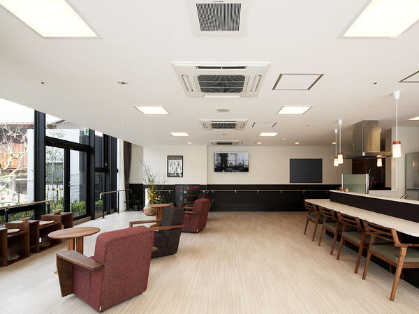 介護付有料老人ホーム チャームスイート京都桂坂（常勤）のケアマネジャー求人メイン写真3