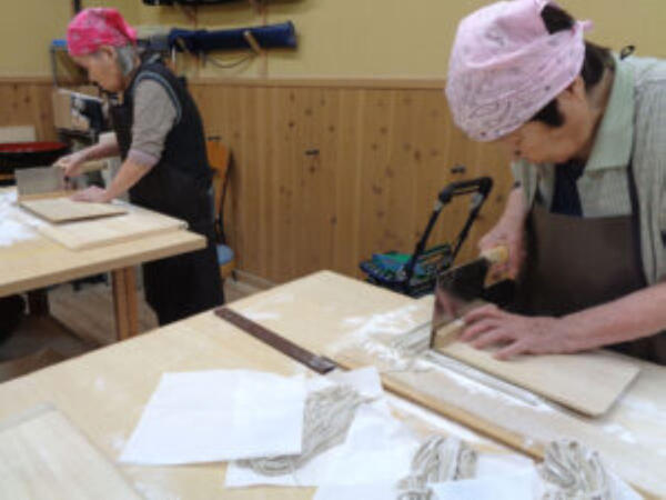 介護付有料老人ホーム クルーヴクルーヴ布施（常勤）の介護職求人メイン写真3