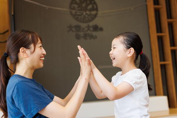 大空と大地のなーさりぃ大森駅前園（正社員）の保育士求人メイン写真3