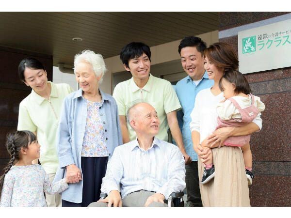 ラクラス上島ショートステイ（正社員）の介護福祉士求人の写真