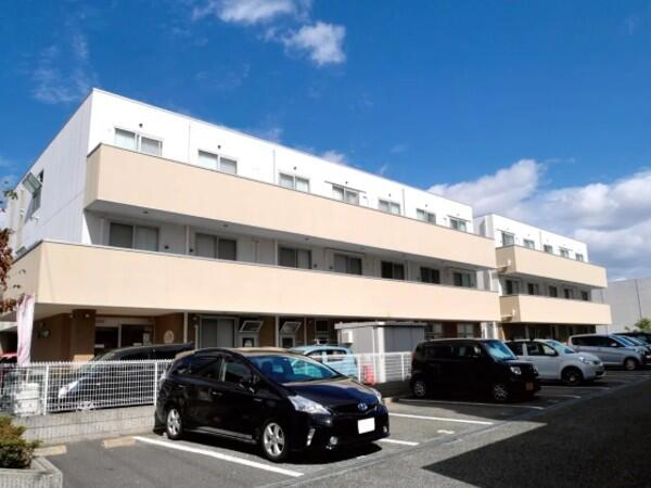 住宅型有料老人ホーム ミライエ伊丹壱番館（常勤）の介護福祉士求人の写真