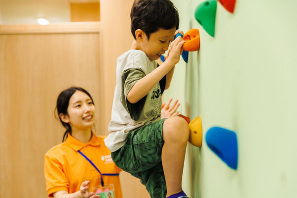 ホップステップ梶ヶ谷校（パート）の送迎ドライバー求人メイン写真4