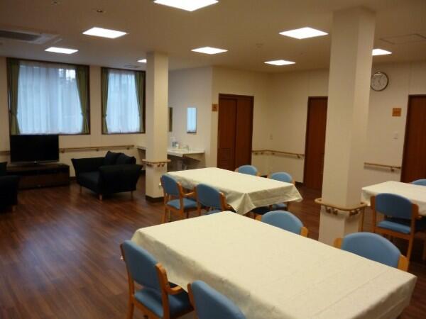 ファミリア塚田（デイサービス/パート）の送迎ドライバー求人メイン写真3