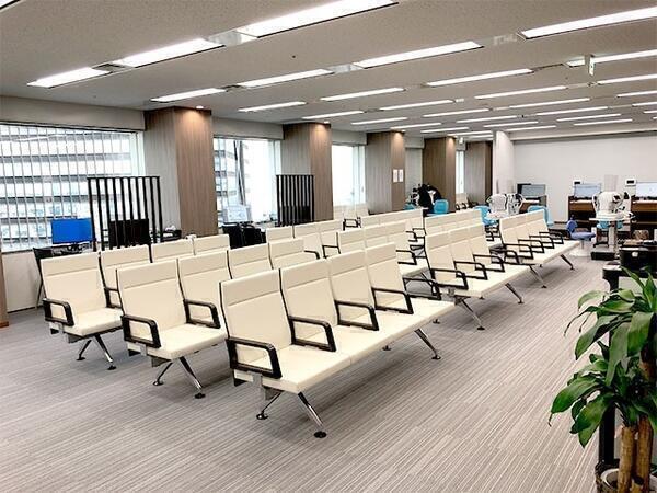 先進会眼科 東京（メディカルクラーク / 契約 / 常勤）の医療事務求人メイン写真3