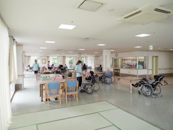 鳥羽豊和苑（リハビリ助手/パート）のその他求人メイン写真5