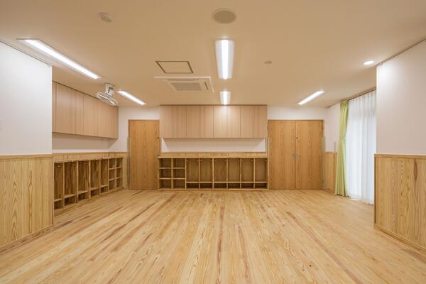 トレジャーキッズあやせ保育園（常勤）の保育士求人の写真