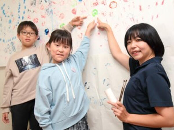 放課後等デイサービス トイロ 上矢部（エリア指導員/常勤） の社会福祉士求人メイン写真2