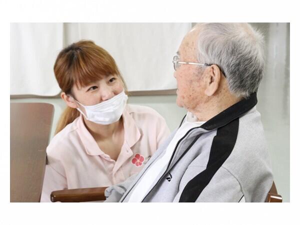 特別養護老人ホームプラムガーデン（常勤）の介護福祉士求人の写真