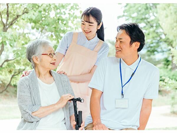 住宅型有料老人ホームクラムホームリボン（常勤）の介護職求人の写真