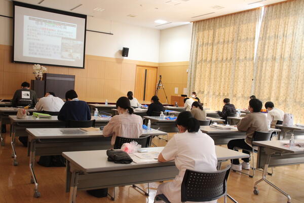 介護老人保健施設 鶴舞乃城（入所/常勤）の介護福祉士求人サブ写真2