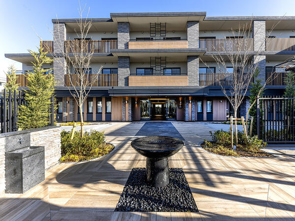 介護付有料老人ホーム チャームスイート久我山（常勤）の介護福祉士求人メイン写真2