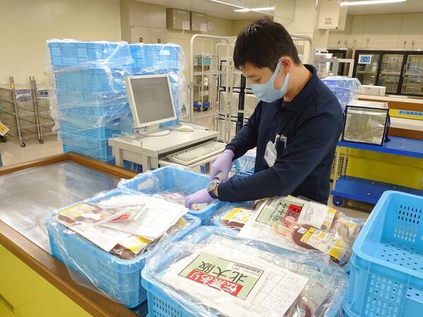 日本赤十字社 近畿ブロック血液センター 需給管理課作業室（血液製剤の保管業務 / 契約職員）のその他求人の写真