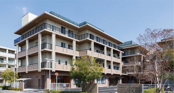 特別養護老人ホームヴィラ鳳凰（パート）の介護職求人の写真