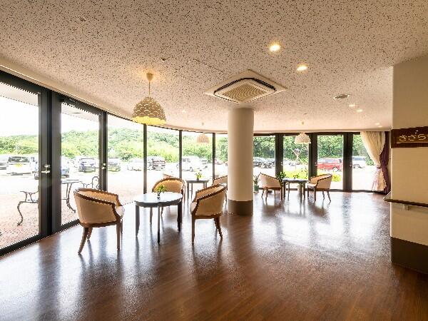 特別養護老人ホーム　ひよどりホーム（常勤）の介護福祉士求人メイン写真4