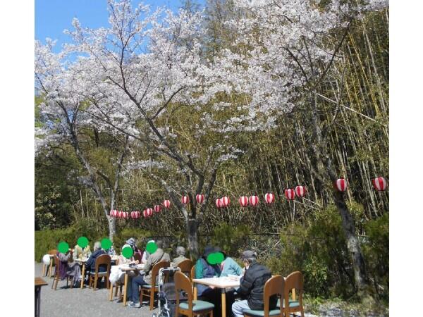 介護付有料老人ホーム ケアハイツ芦原（常勤）の准看護師求人サブ写真1