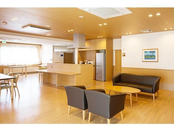 特別養護老人ホーム鶴の園（特定正職員/常勤）の看護師求人メイン写真3